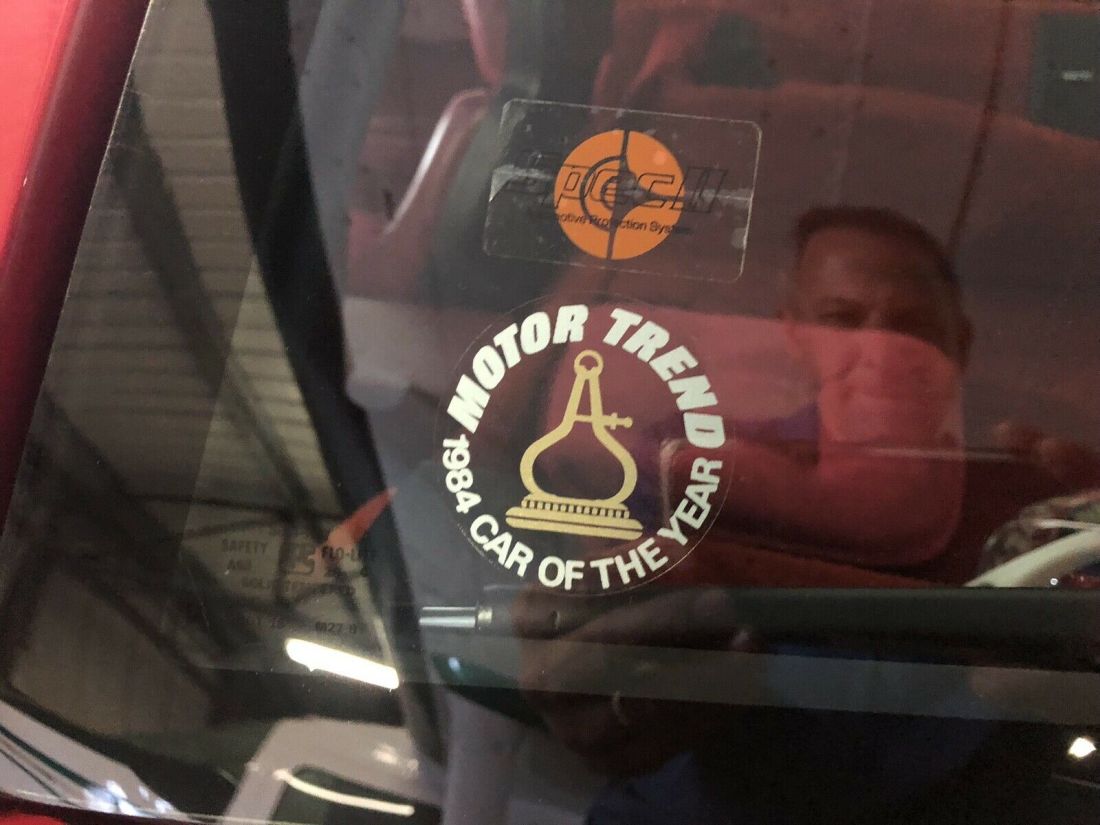 1984 Chevrolet Corvette - photo 10