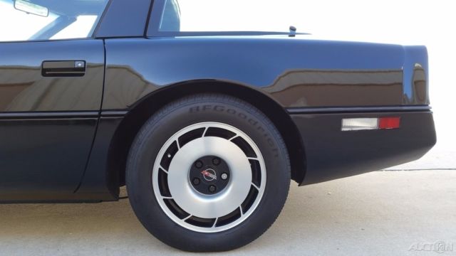 1984 Chevrolet Corvette L83 ONLY 47K MILES CLEAN CARFAX FL NO RESERVE!! - photo 12