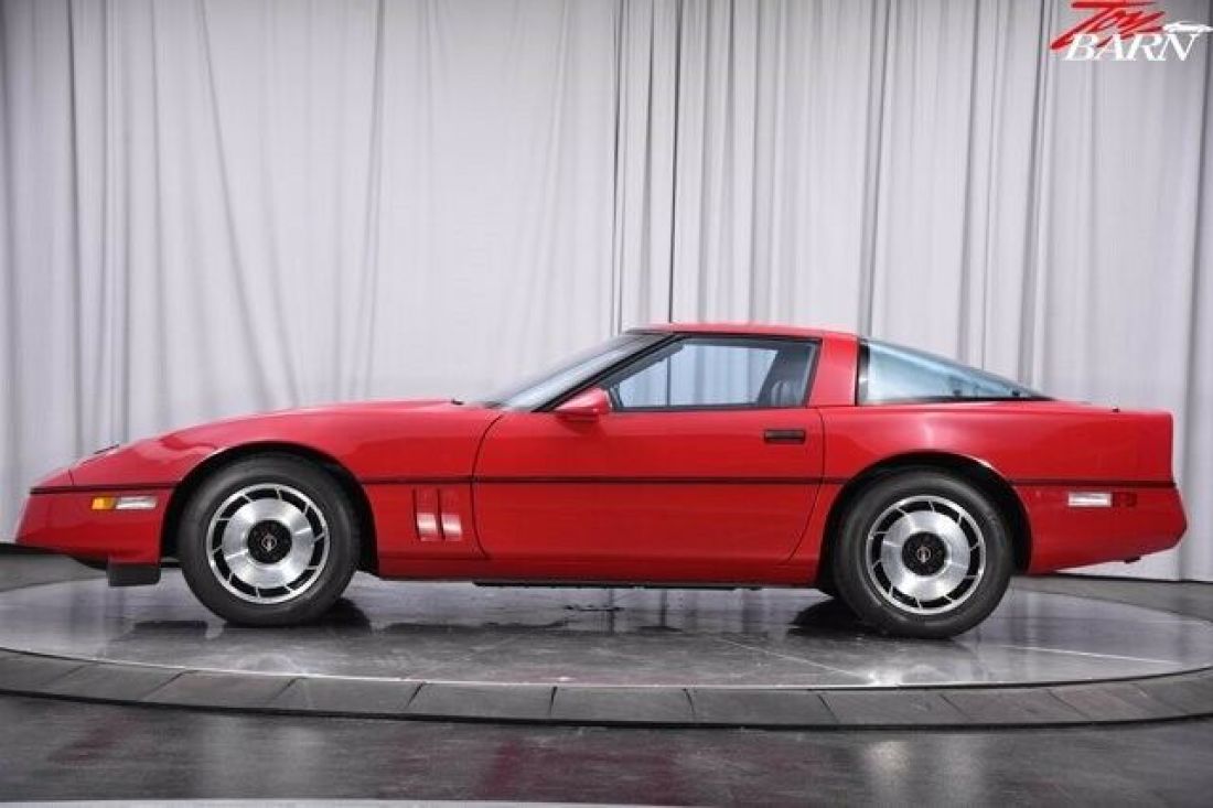 1984 Chevrolet Corvette - photo 2