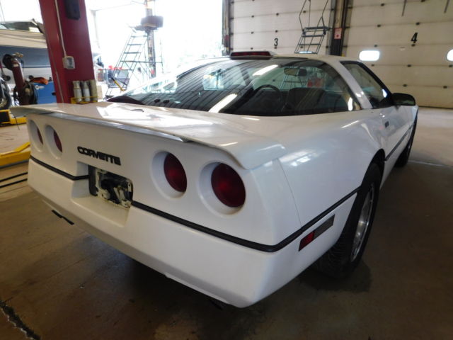 1984 Chevrolet Corvette - photo 3