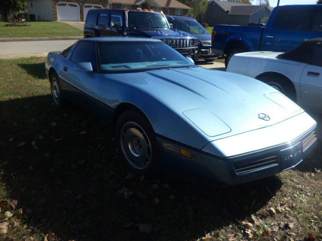 1984 Chevrolet Corvette 2 DOOR COUPE - photo 2