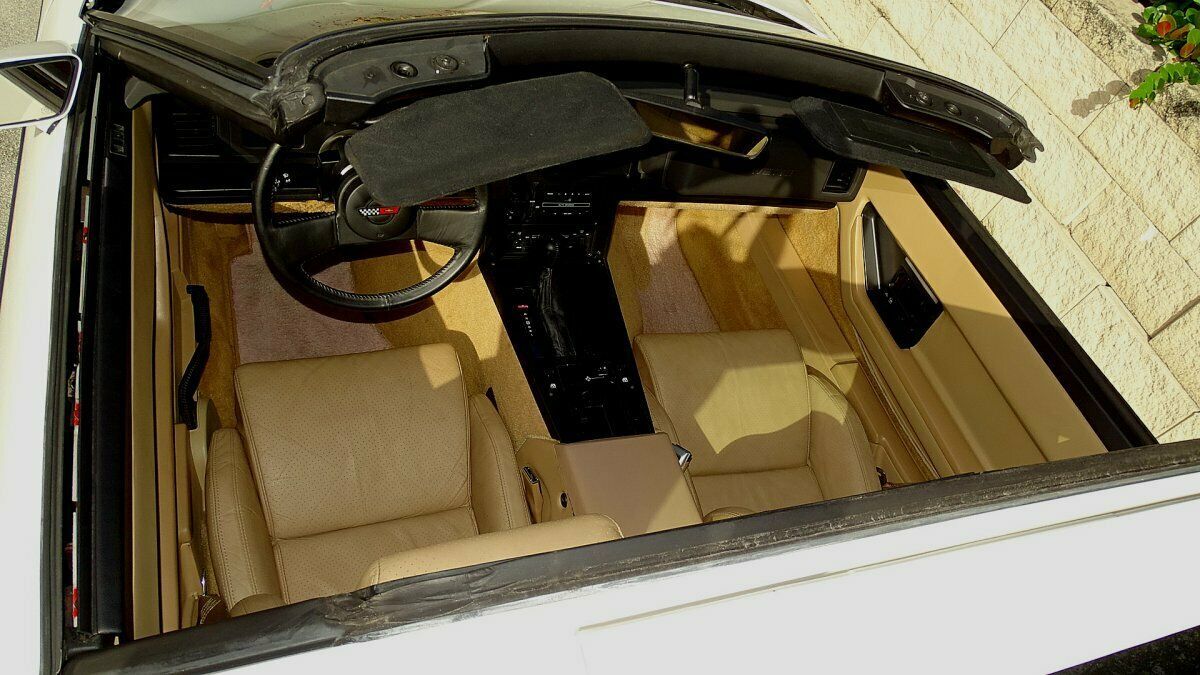 1984 Chevrolet Corvette FACTORY LEATHER - photo 10