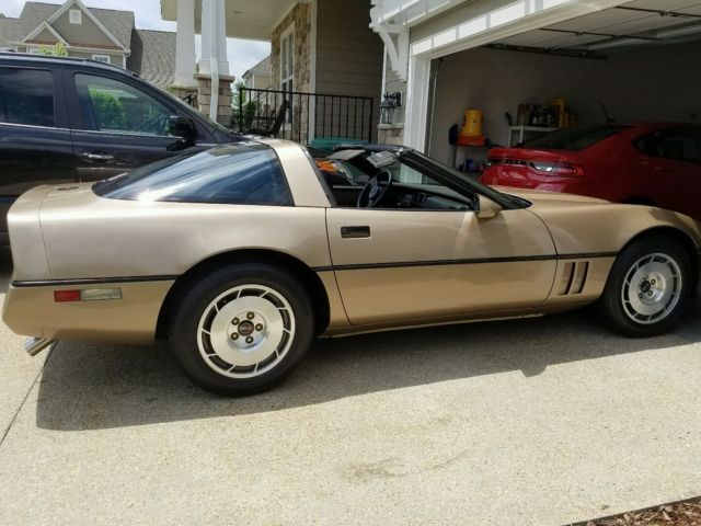 1984 Chevrolet Corvette Base - photo 4