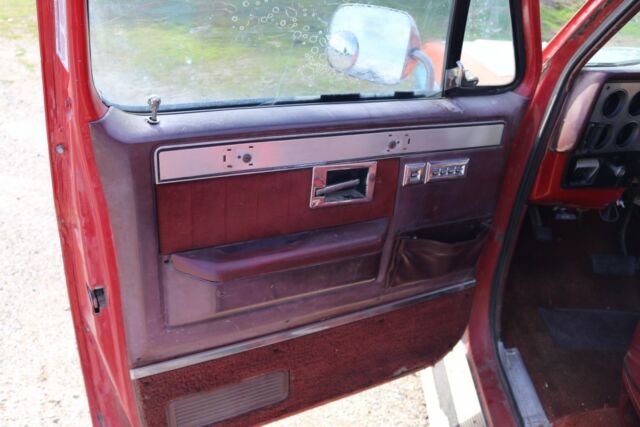 1984 Chevrolet Other Pickups C30 Silverado 4dr Crew Cab LB - photo 11