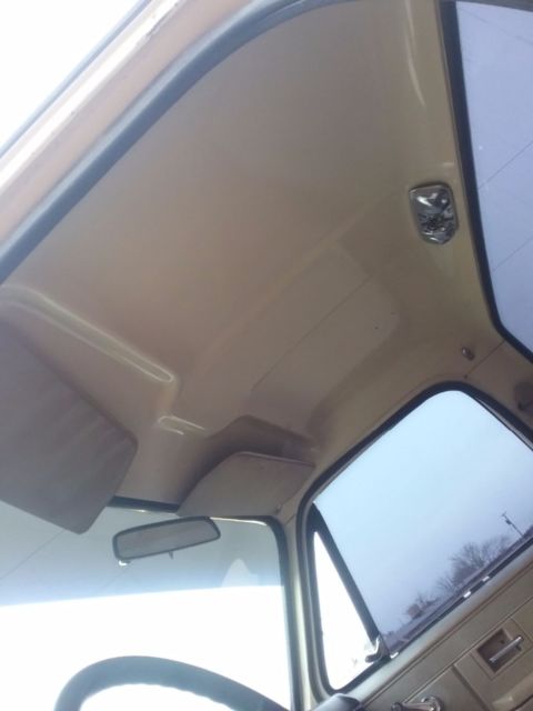 1984 Chevrolet C-10 - photo 11