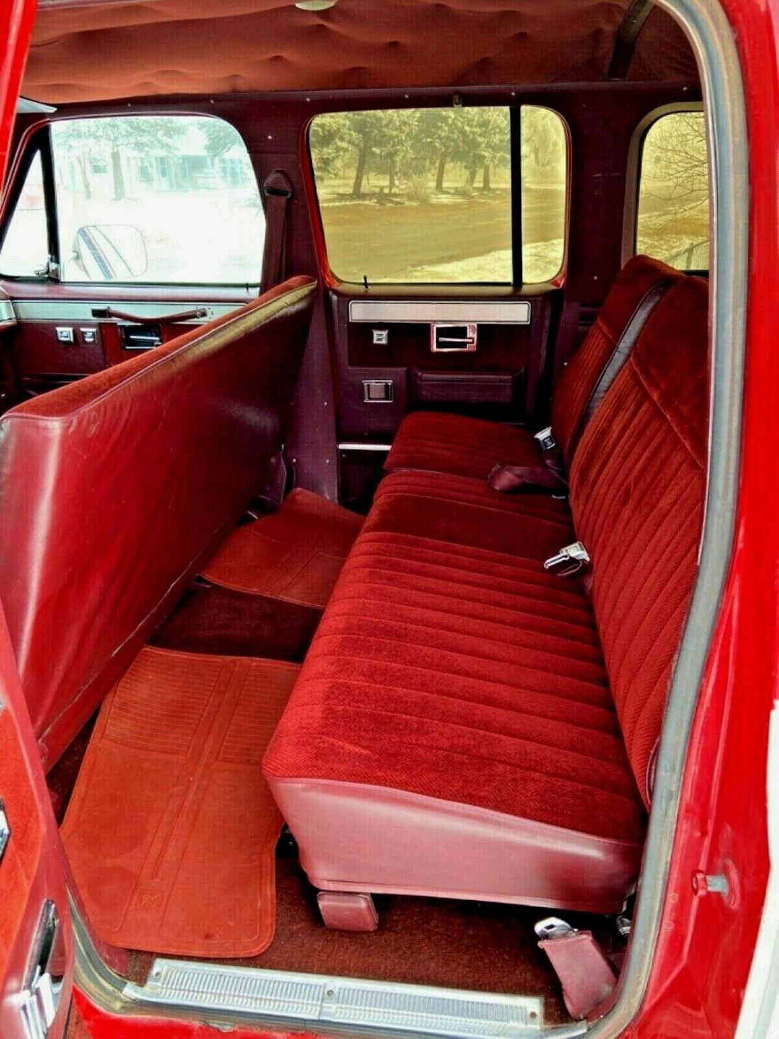 1984 Chevrolet Suburban Silverado - photo 6