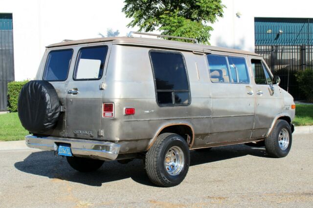 1984 Chevrolet G20 Van No Reserve, 100% Rust Free(310)259-5383 - photo 10