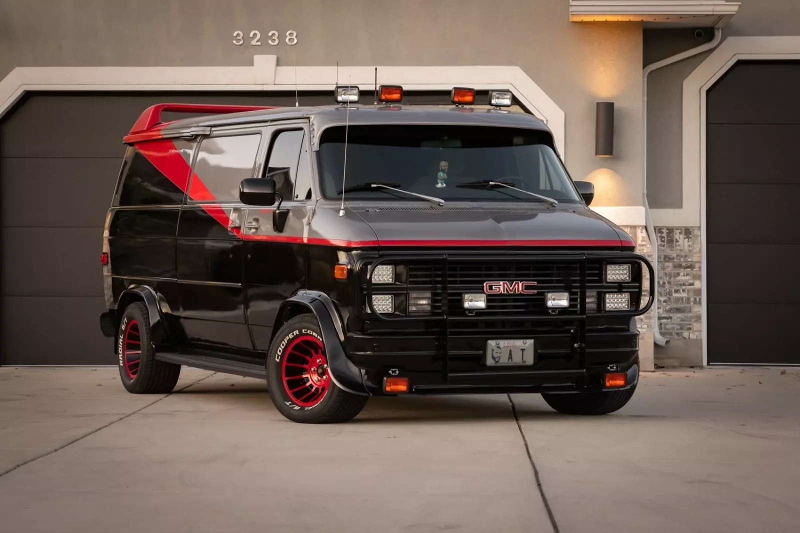 1984 Chevrolet G20 Van - photo 2