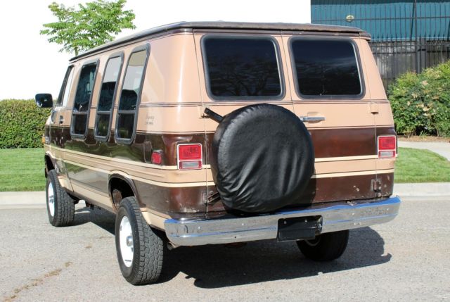 1984 Chevrolet G20 Van Conversion Van, 4x4, Runs A+ - photo 11