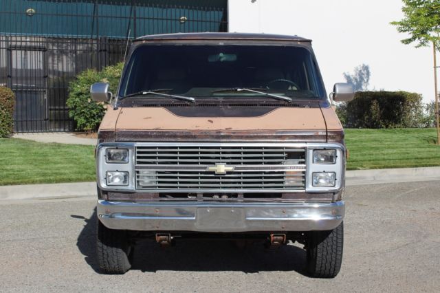 1984 Chevrolet G20 Van Conversion Van, 4x4, Runs A+ - photo 4