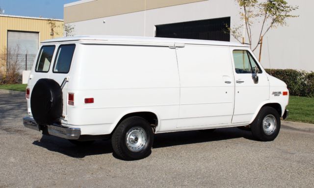 1984 Chevrolet G20 Van 100% Rust Free Panel Van (310)259-5383 - photo 10
