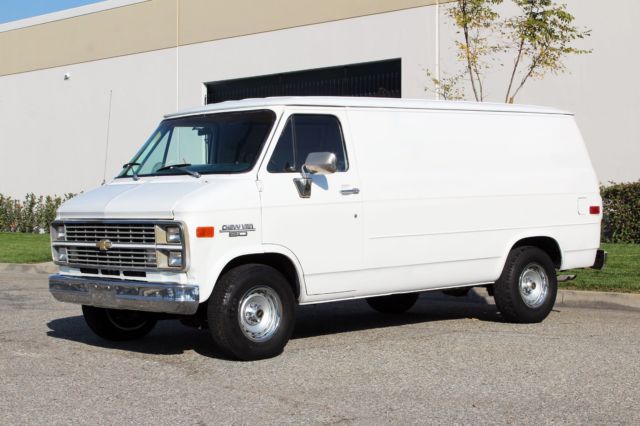 1984 Chevrolet G20 Van 100% Rust Free Panel Van (310)259-5383 - photo 4