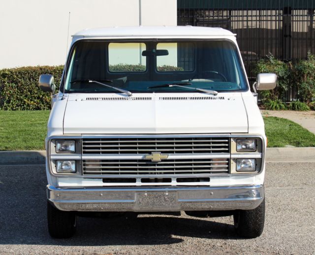 1984 Chevrolet G20 Van 100% Rust Free Panel Van (310)259-5383 - photo 5