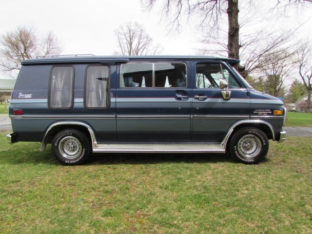 1984 Chevrolet G20 Van Tailgater by Gladiator - photo 5