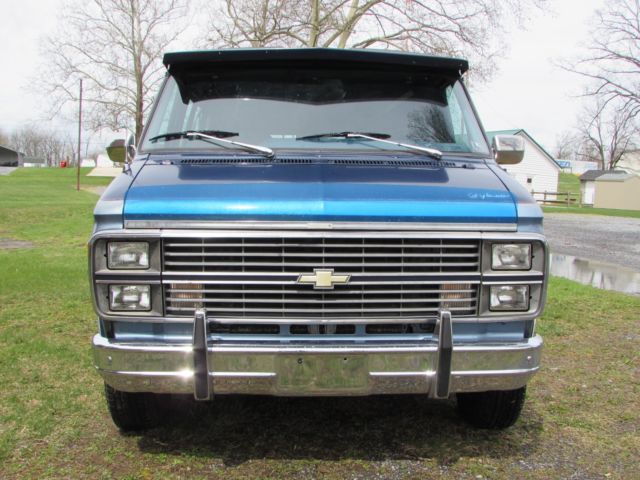 1984 Chevrolet G20 Van Tailgater by Gladiator - photo 6