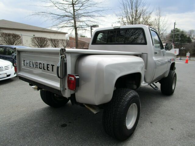 1984 Chevrolet C/K Pickup 1500 Custom Deluxe - photo 7