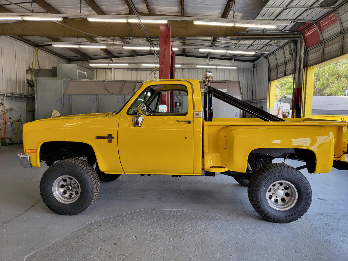 1984 Chevrolet K10 short bed stepside 1984 Chevrolet Other Pickups black and chrome