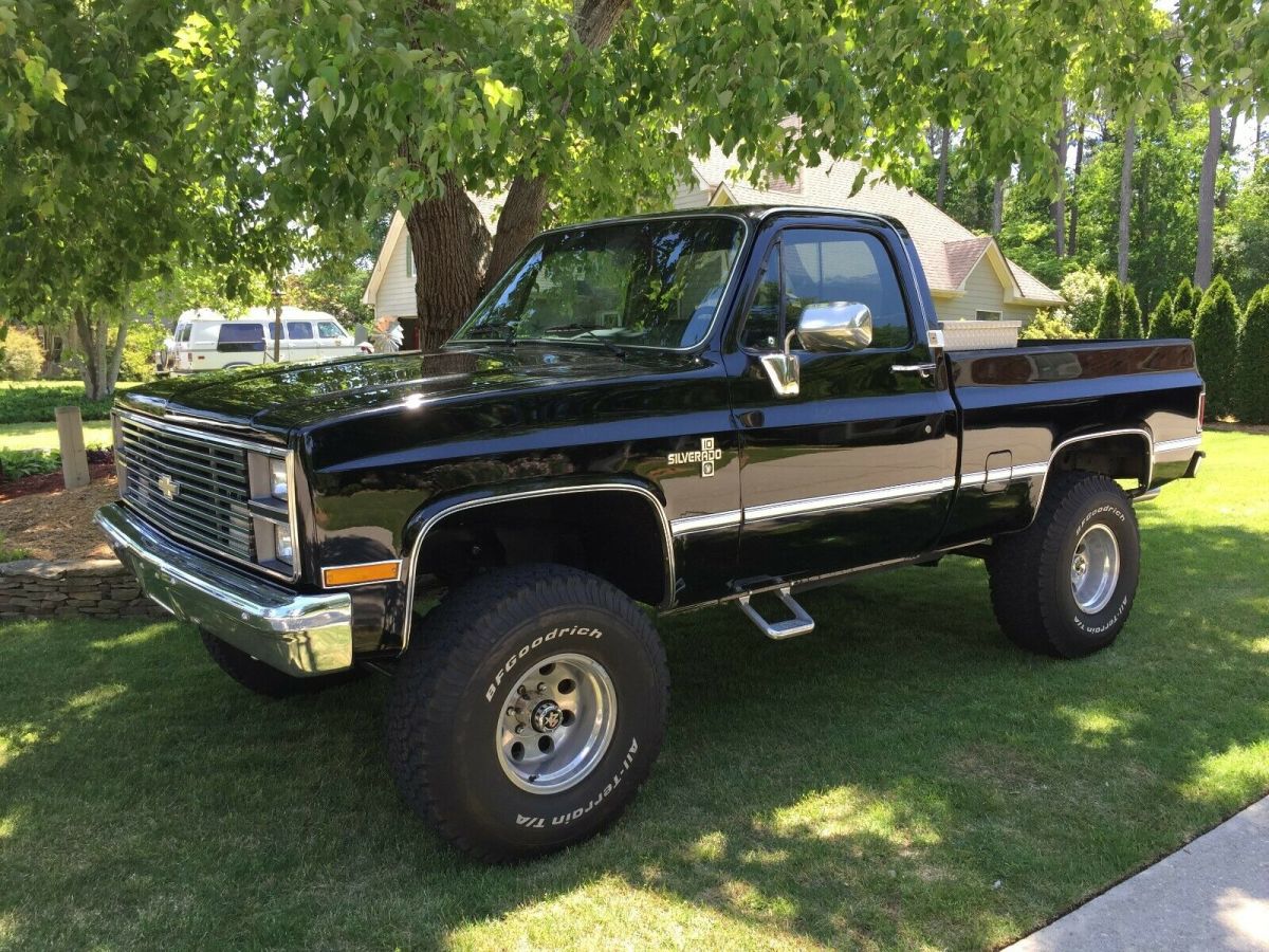 1984 Chevrolet K10 Silverdo 4x4 1984 Chevrolet C/K Pickup 1500