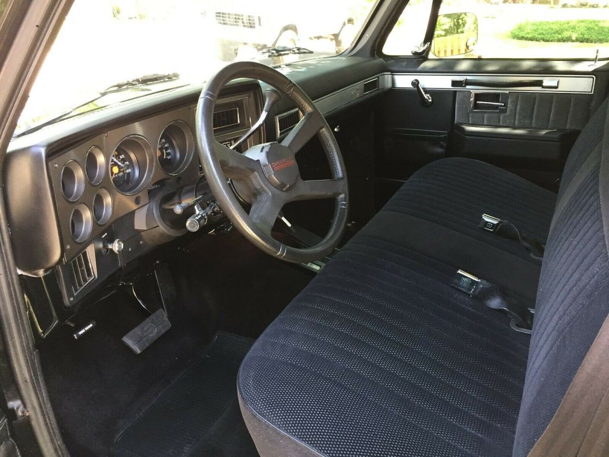 1984 Chevrolet C/K Pickup 1500 - photo 11