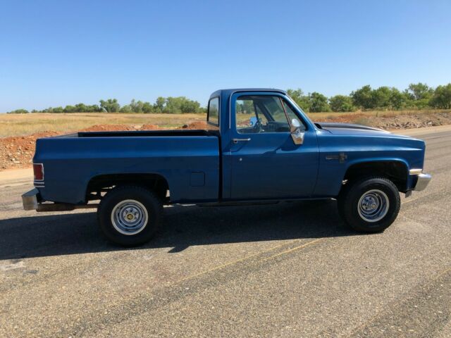 1984 Chevrolet C-10 K10 4X4 SHORTBED FLEETSIDE TRUCK - photo 2