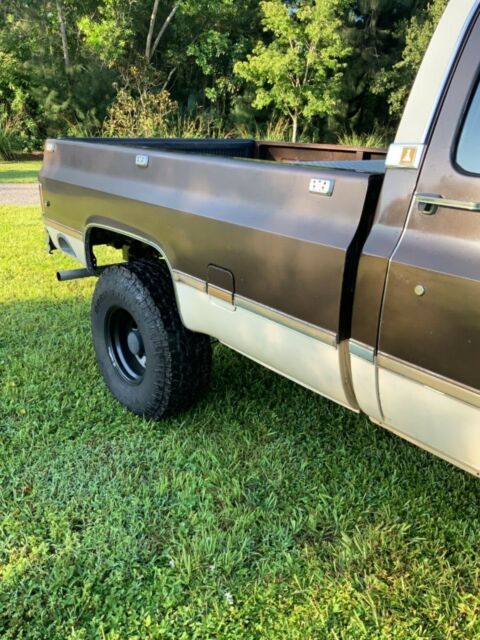 1984 Chevrolet C/K Pickup 2500 - photo 8