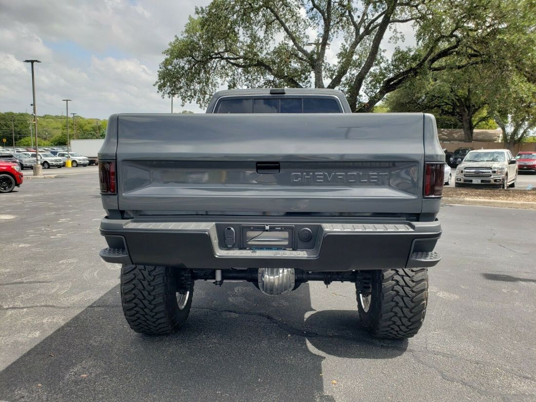 1984 Chevrolet C/K Pickup 3500 Custom - photo 10