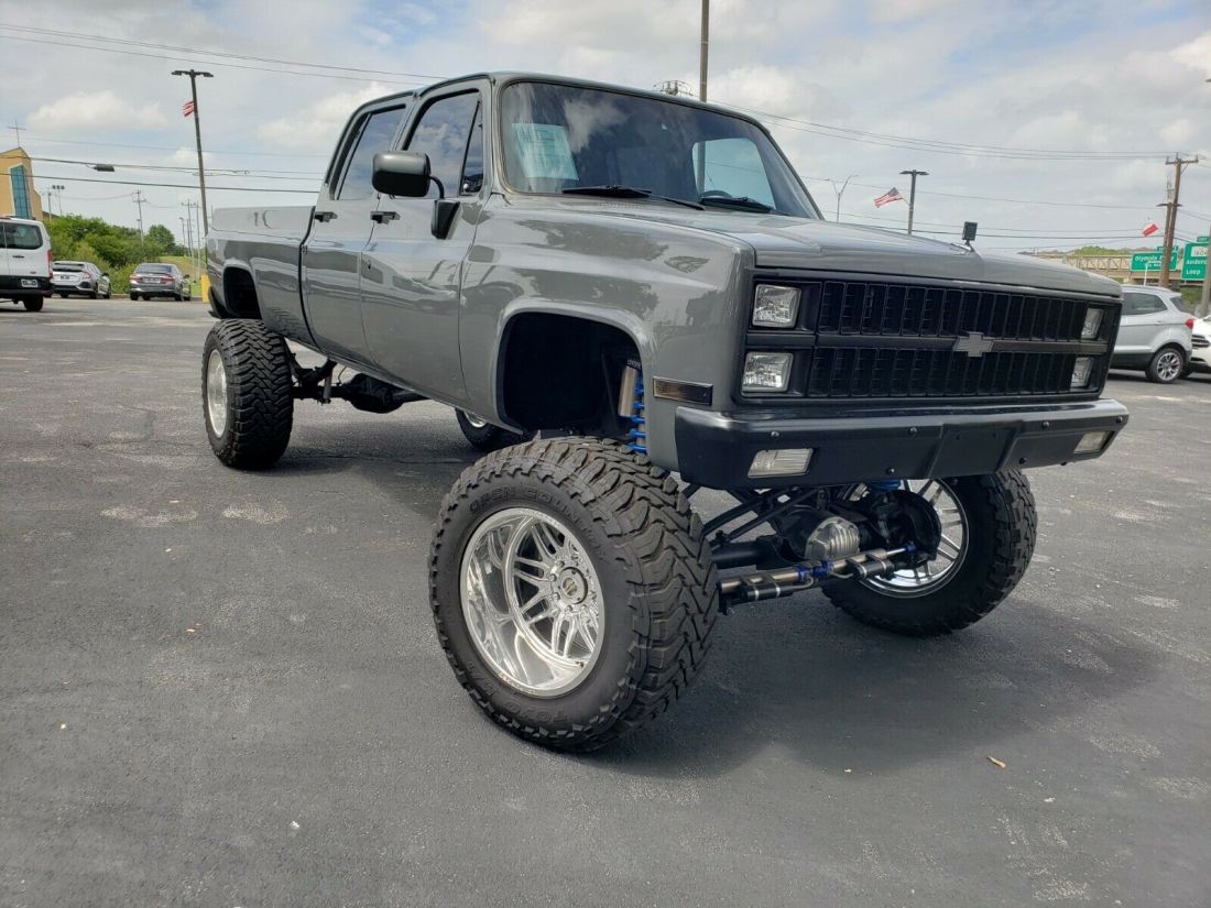 1984 Chevrolet C/K Pickup 3500 Custom - photo 7