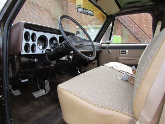 1984 Chevrolet C/K Pickup 1500 Scottsdale - photo 11