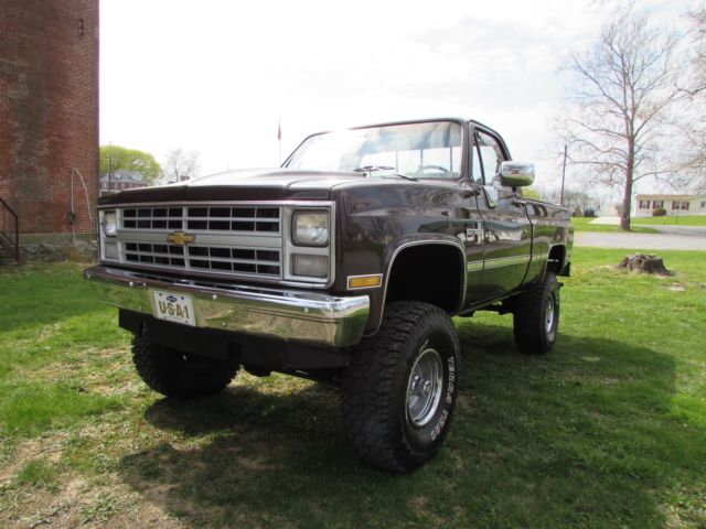 1984 Chevrolet C/K Pickup 1500 Scottsdale - photo 4