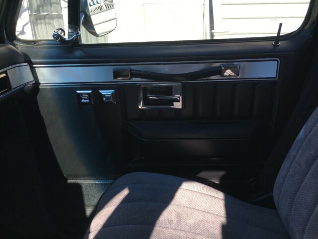 1984 Chevrolet C/K Pickup 1500 Silverado - photo 10