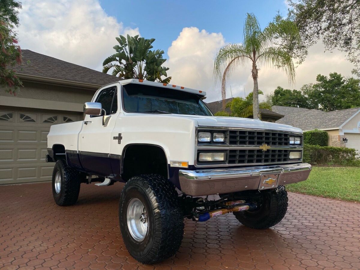 1984 CHEVROLET SILVERADO 4X4 CK1500 SHORT BED 5.7 350 AUTO POWER WINDOWS LOCKS!! 1984 Chevrolet C/K Pickup 1500 LEATHER