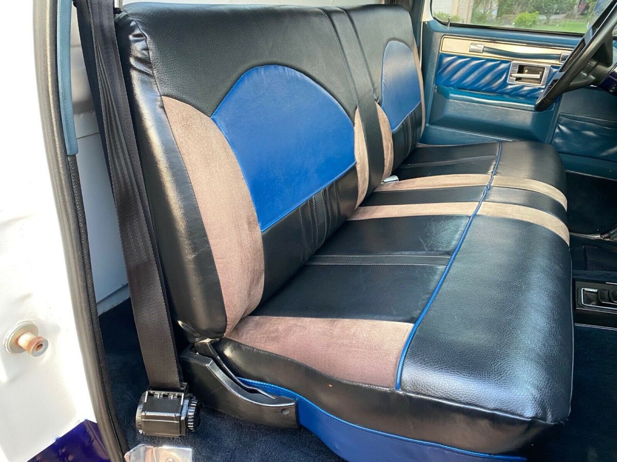 1984 Chevrolet C/K Pickup 1500 LEATHER - photo 11