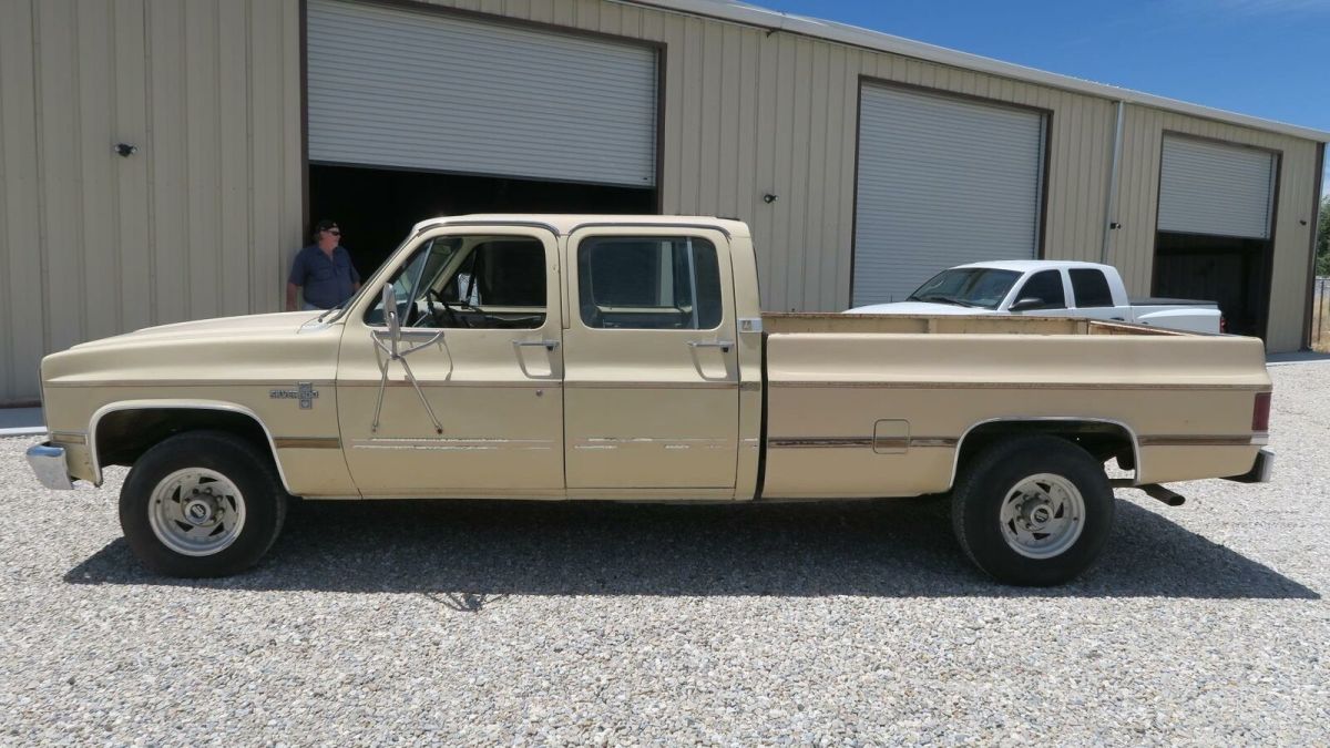 1984 Chevrolet SILVERADO C20 3+3 CREWCAB SCROLL DOWN & CLICK READ MORE FOR PICS - photo 5