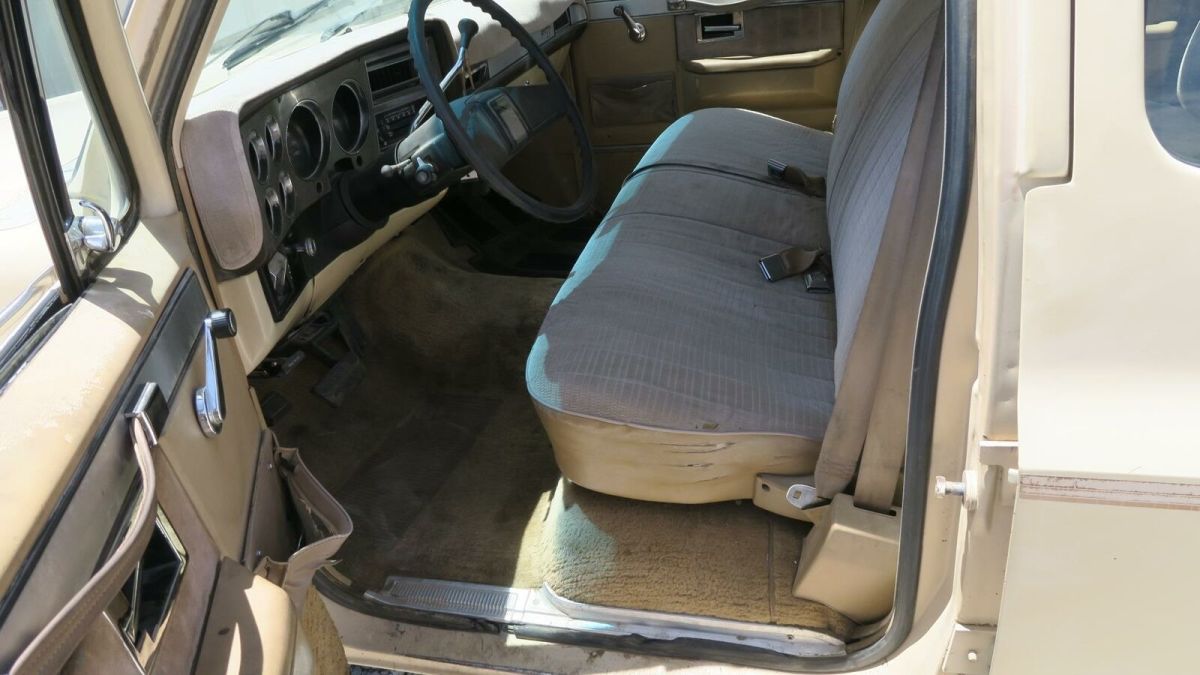 1984 Chevrolet SILVERADO C20 3+3 CREWCAB SCROLL DOWN & CLICK READ MORE FOR PICS - photo 9
