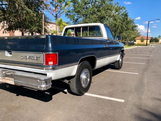 1984 Chevrolet Silverado C20 Camper Special - photo 5