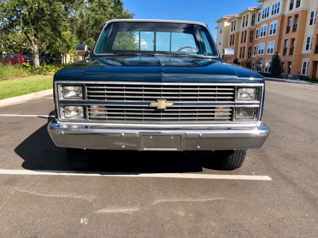 1984 Chevrolet Silverado C20 Camper Special - photo 9