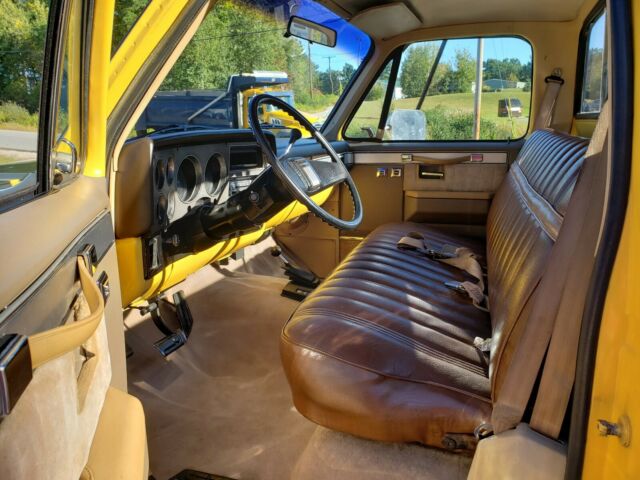 1984 Chevrolet C/K Pickup 1500 - photo 10