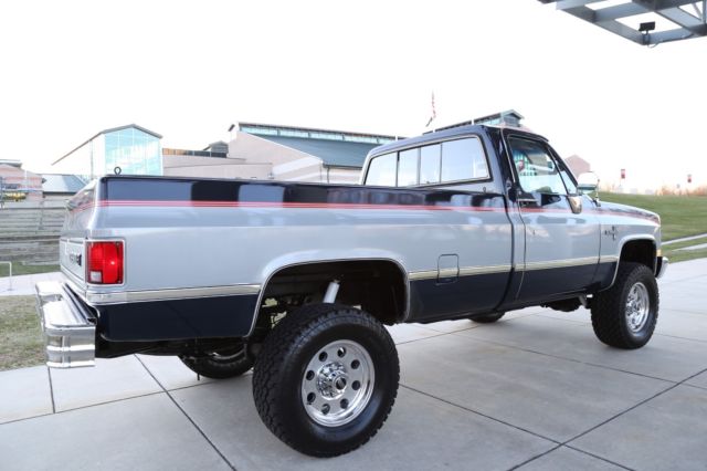 1984 Chevrolet Silverado 2500 K20 - photo 13