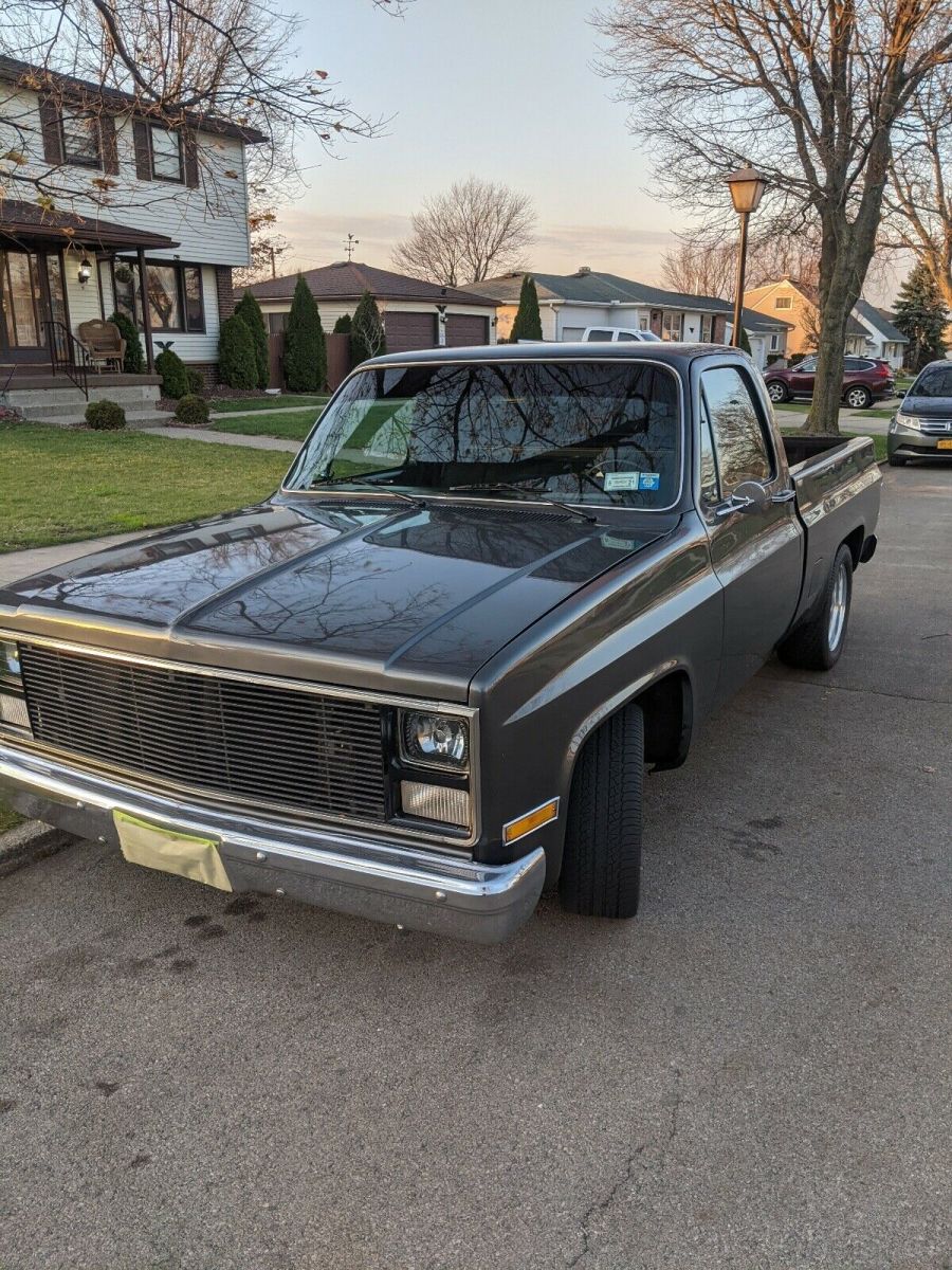 1984 Chevrolet Silverado Pickup Grey RWD Automatic c10 1984 Chevrolet Silverado c10