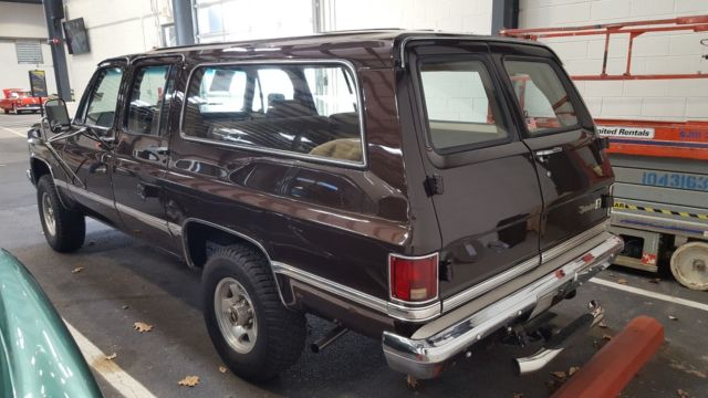 1984 Chevrolet Silverado 2500 - photo 2