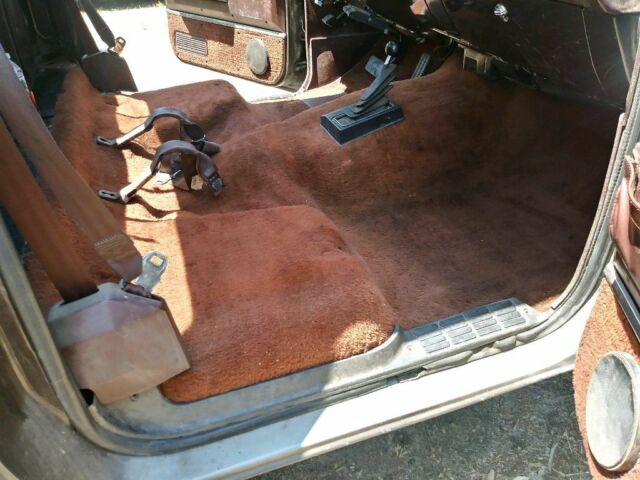 1984 Chevrolet C/K Pickup 2500 Silverado - photo 13