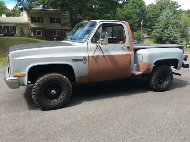 1984 Chevrolet C-10 C10 K1500 STEP SIDE TRUCK 4X4 4 SPEED - photo 3