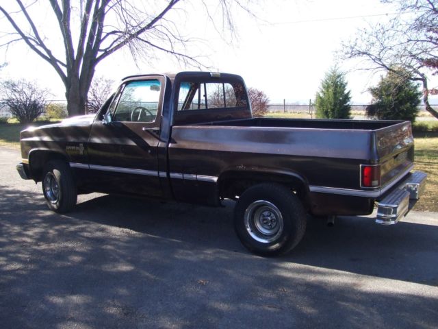 1984 Chevrolet C-10 - photo 2