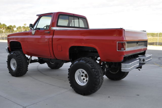 1984 Chevrolet C-10 4x4 Shortbed Lifted 454CI - photo 4