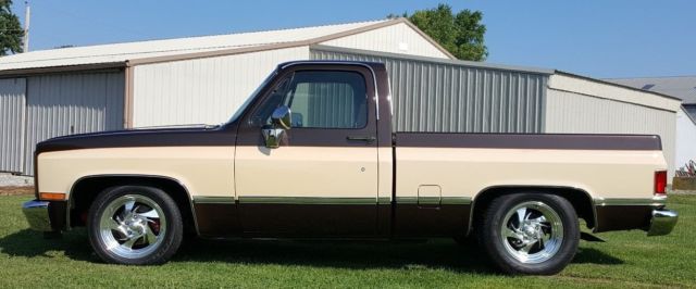 1984 Chevy C10 Silverado Short Bed BIG BLOCK 1984 Chevrolet C-10