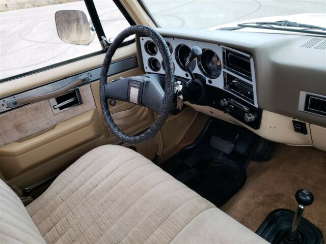 1984 Chevrolet C/K Pickup 3500 Silverado - photo 7