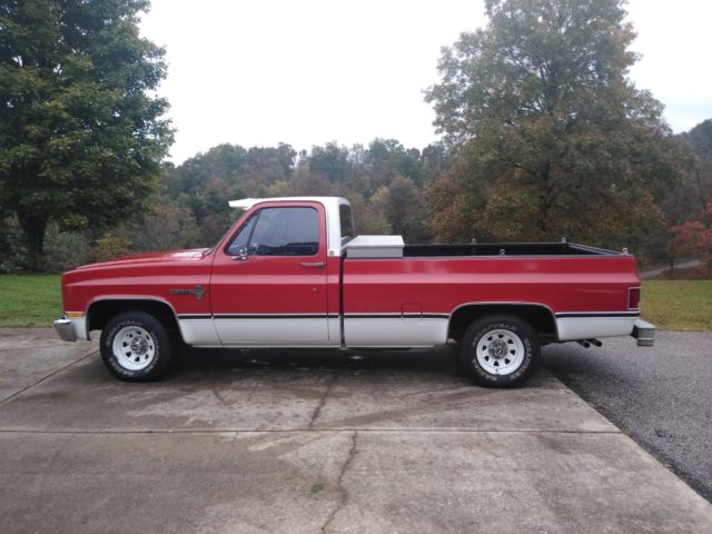 1984 Chevrolet C-10 - photo 2