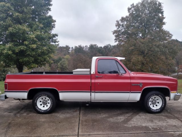 1984 Chevrolet C-10 - photo 3