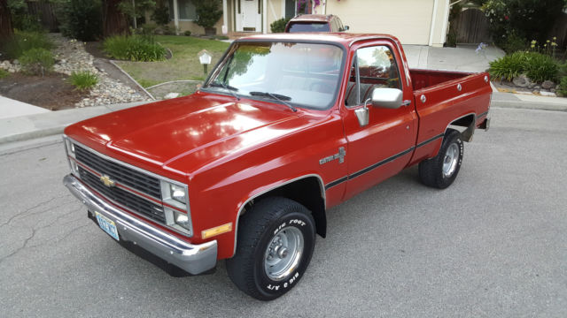 1984 Chevrolet C-10 SHORT BED 4X4 V8 VERY CLEAN SOLID CALIFORNIA TRUCK - photo 10
