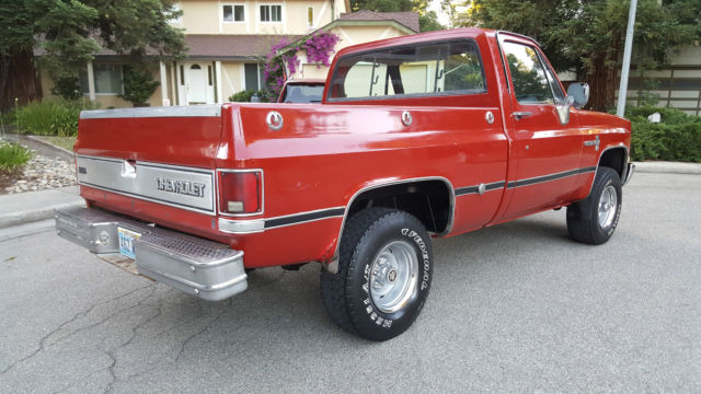 1984 Chevrolet C-10 SHORT BED 4X4 V8 VERY CLEAN SOLID CALIFORNIA TRUCK - photo 5